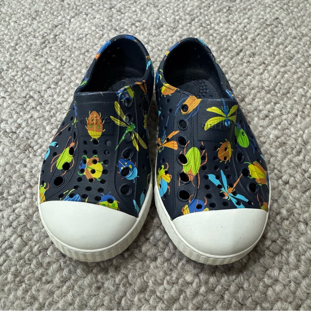 Native Sz‎ 6C Toddler Jefferson Bug Print Slip On Play Shoes
